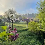 Pidkova Lodge *