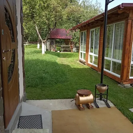 Pidkova Lodge